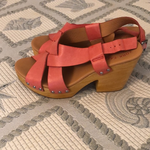 Kork Ease NWOB - Picture 2 of 5